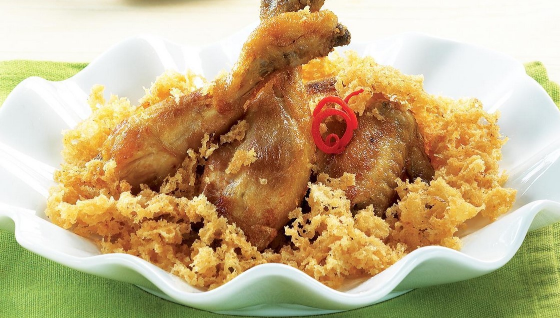 Nikmati Sensasi Krenyes dari 5 Resep  Ayam  Kremes  Buatan Rumah